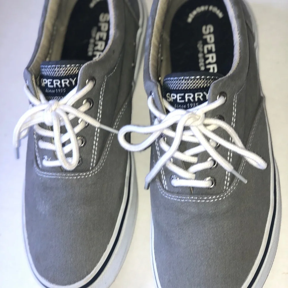 Men’s striped CVO sperry sneaker